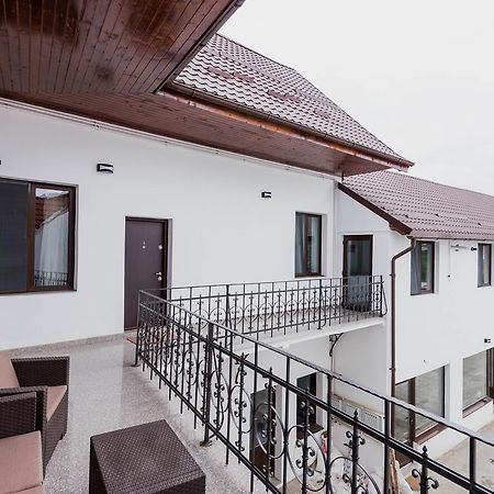 Elegant House Hotel Fagaras Exterior photo