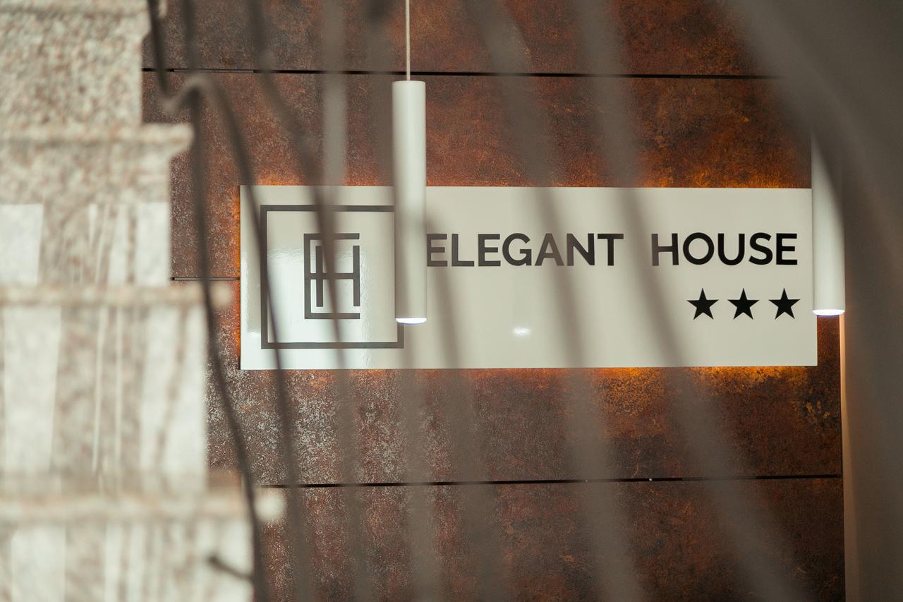 Elegant House Hotel Fagaras Exterior photo