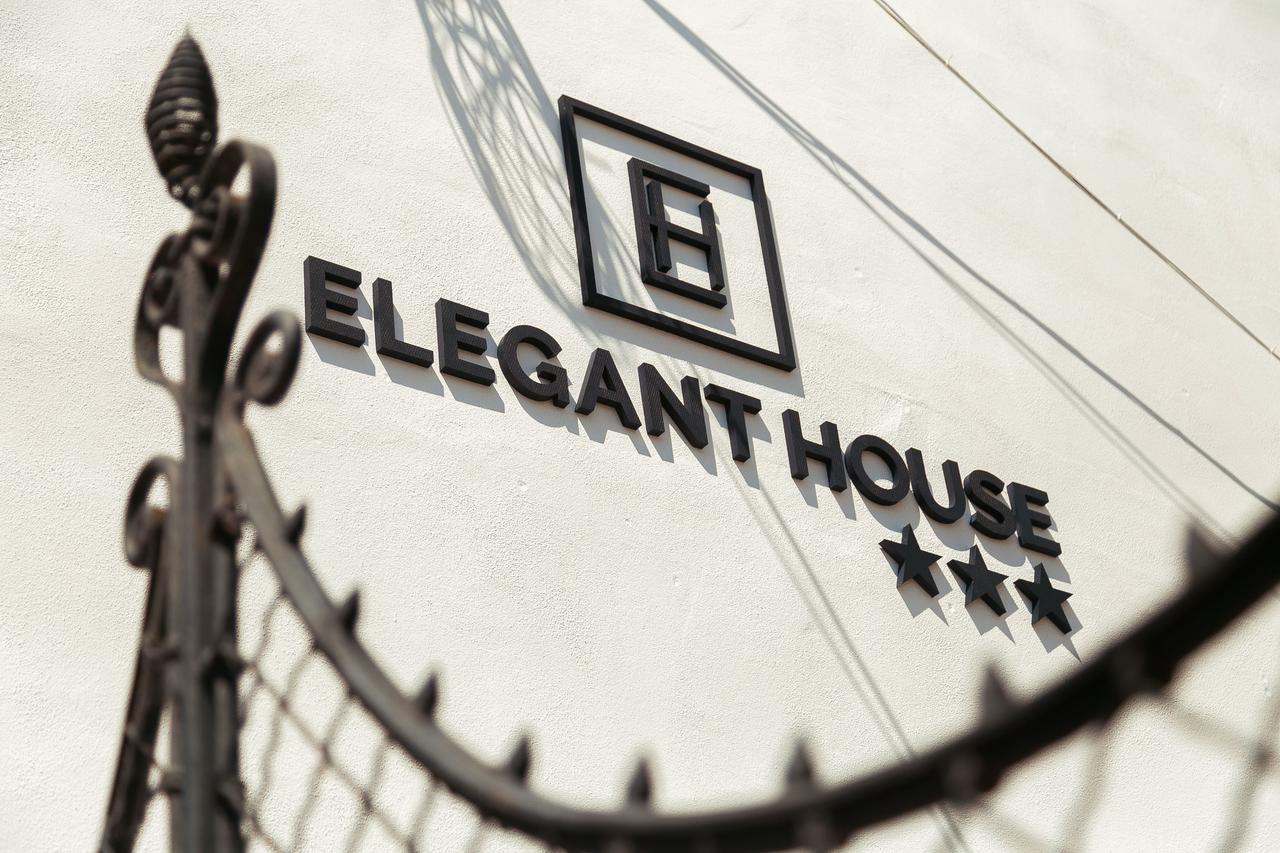 Elegant House Hotel Fagaras Exterior photo